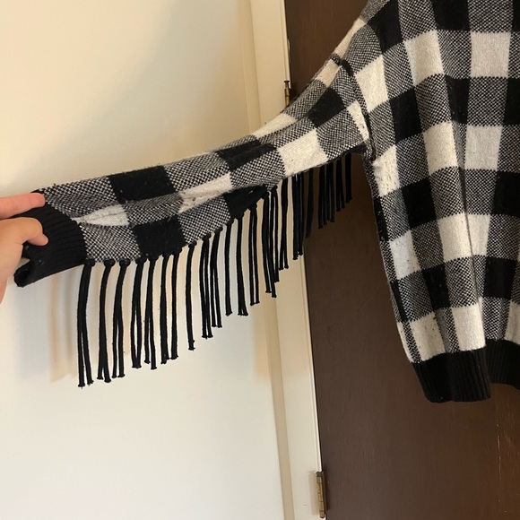 Ralph Lauren | Black and White Fringe Sweater | Size L - Picture 3 of 5